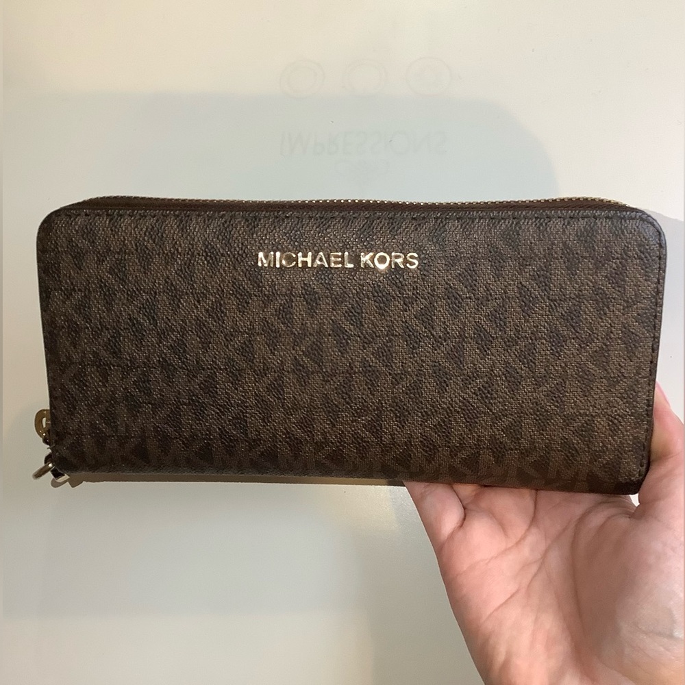 Michael Kors Large continental wallet
